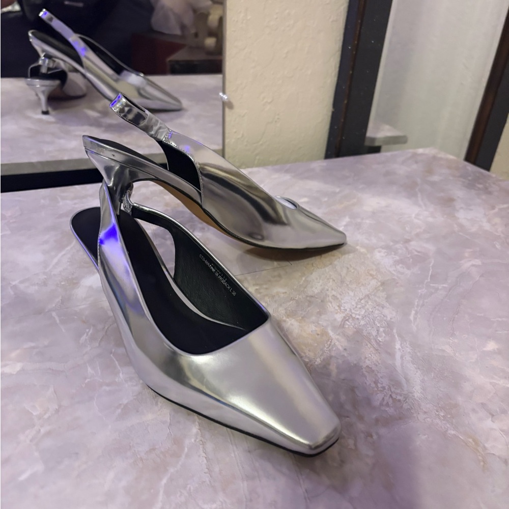 Chic Silver Slingback Heels NWT